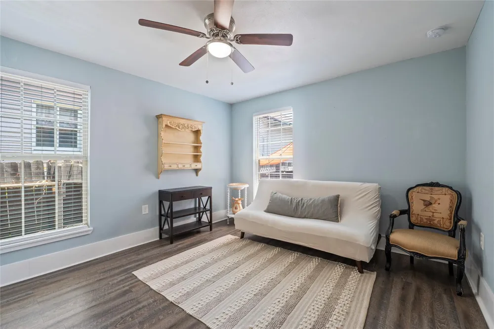 2912 Avenue N 1/2 Galveston, TX 77550