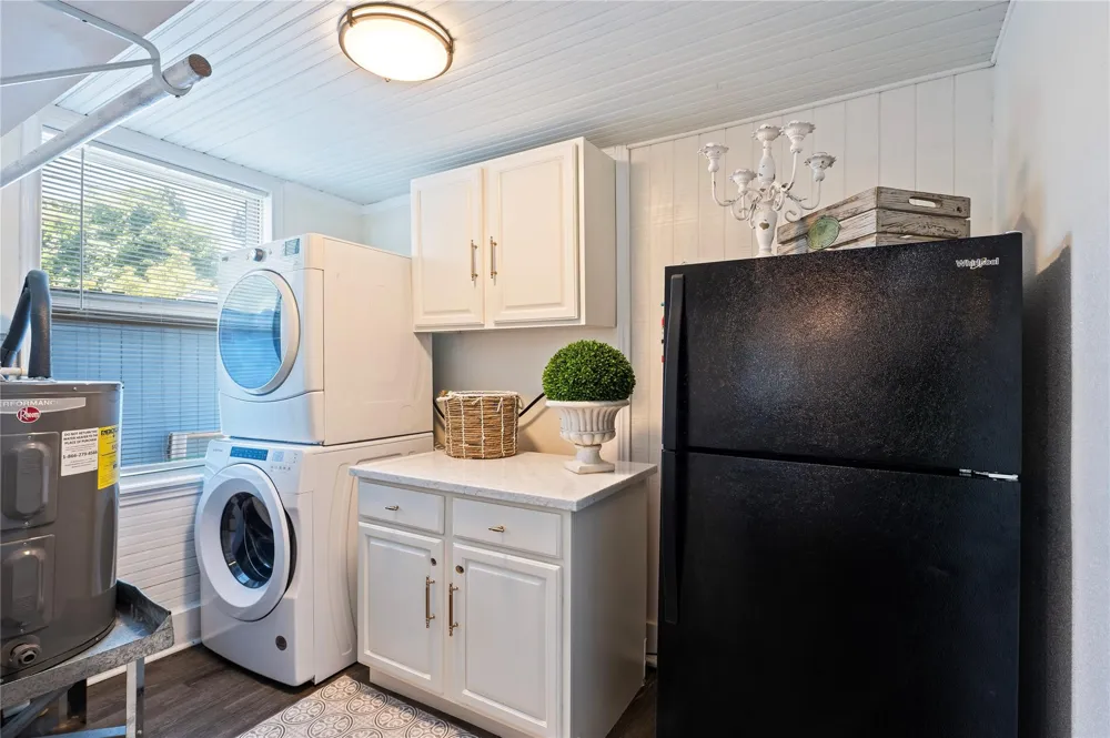 2912 Avenue N 1/2 Galveston, TX 77550