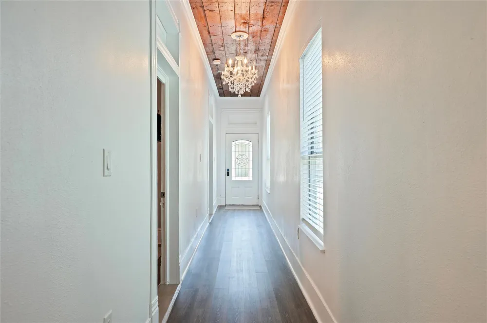 2912 Avenue N 1/2 Galveston, TX 77550