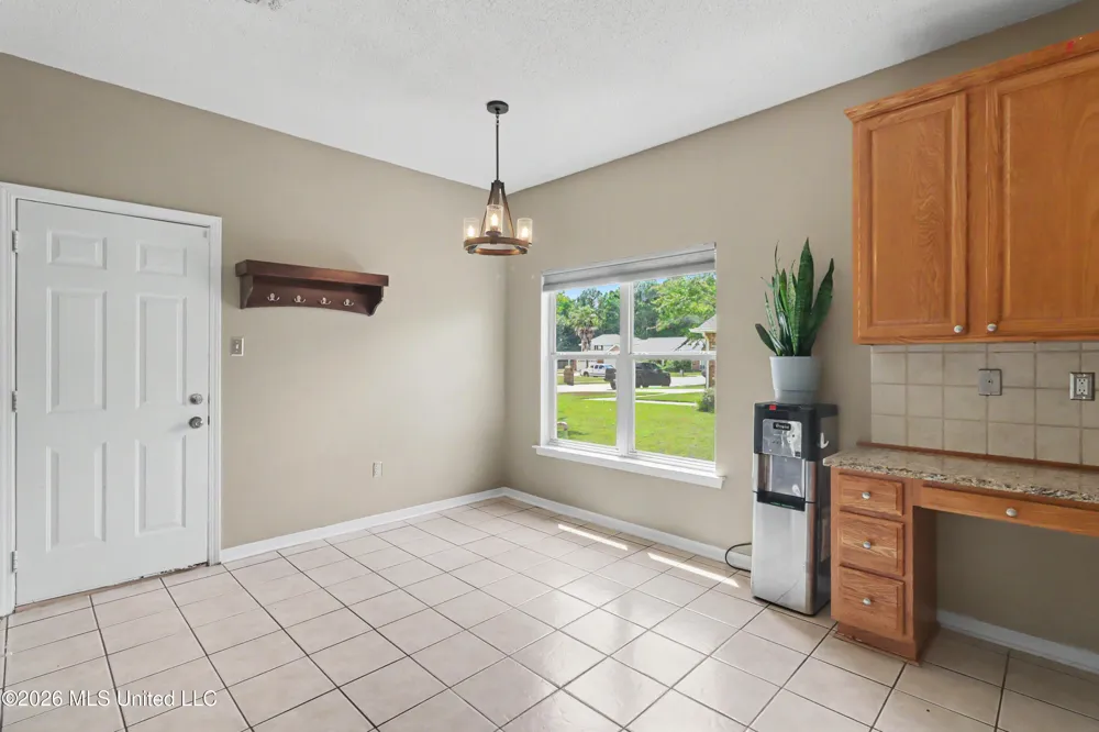 1564 Applewood Court Biloxi, MS 39532