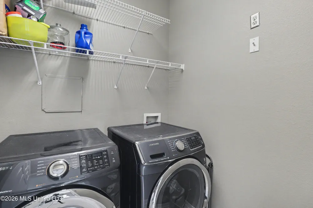 1564 Applewood Court Biloxi, MS 39532