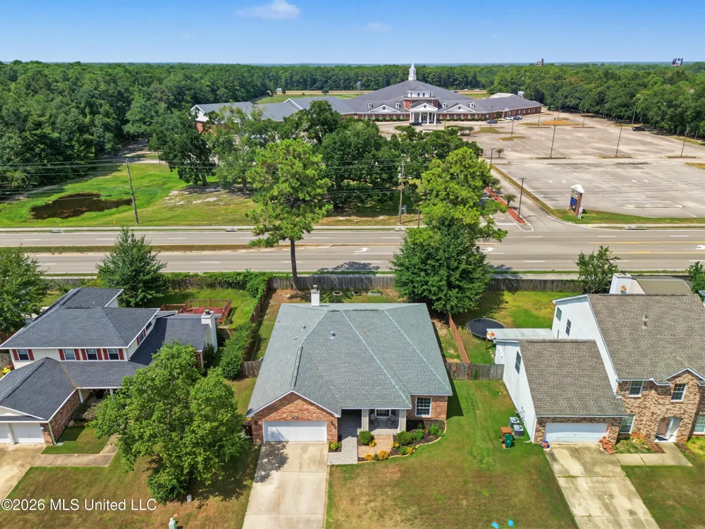 1564 Applewood Court Biloxi, MS 39532