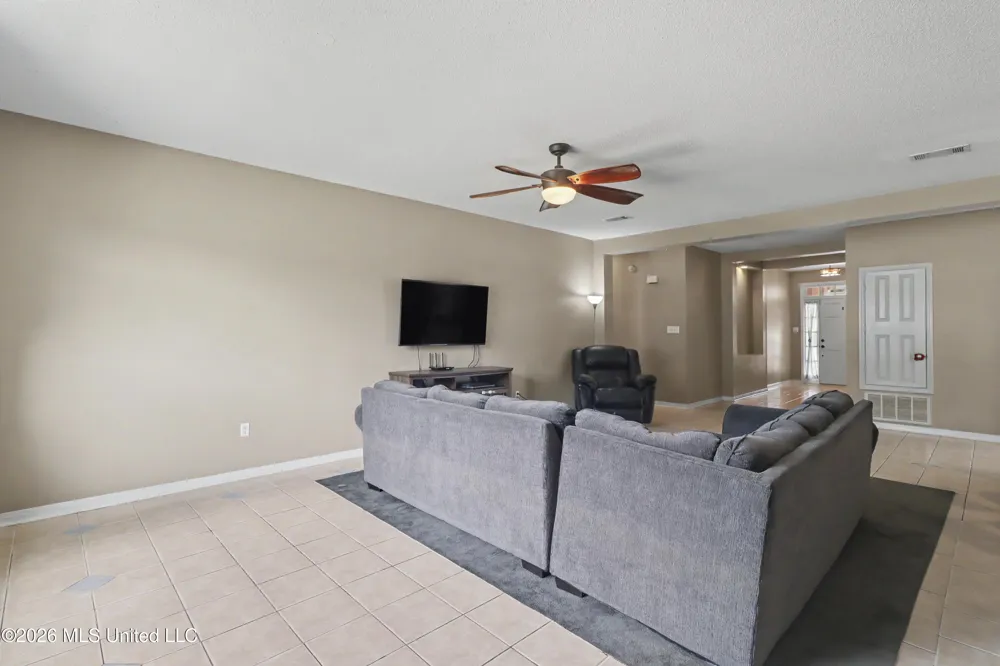 1564 Applewood Court Biloxi, MS 39532