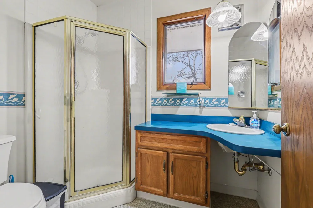 3135 Lakeshore Drive Muskegon, MI 49441