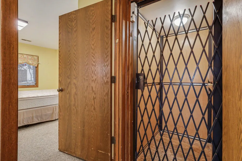 3135 Lakeshore Drive Muskegon, MI 49441