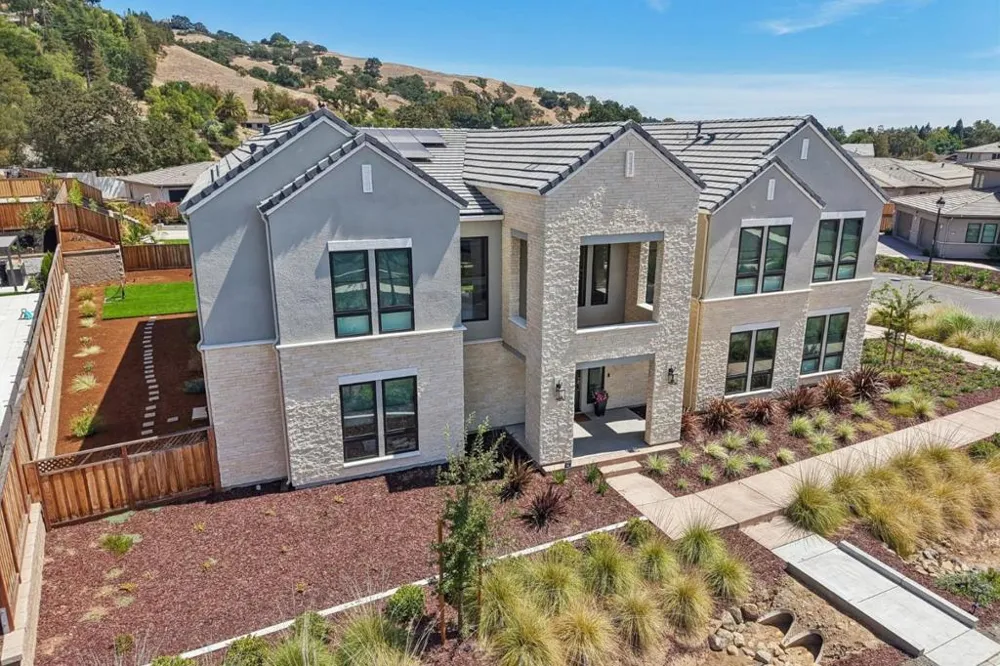 18471 Corte Zapala Morgan Hill, CA 95037