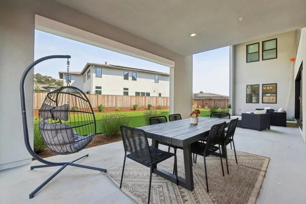 18471 Corte Zapala Morgan Hill, CA 95037