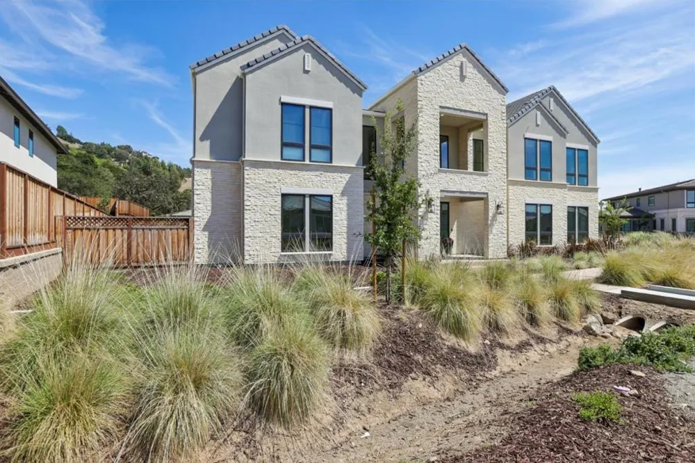 18471 Corte Zapala Morgan Hill, CA 95037