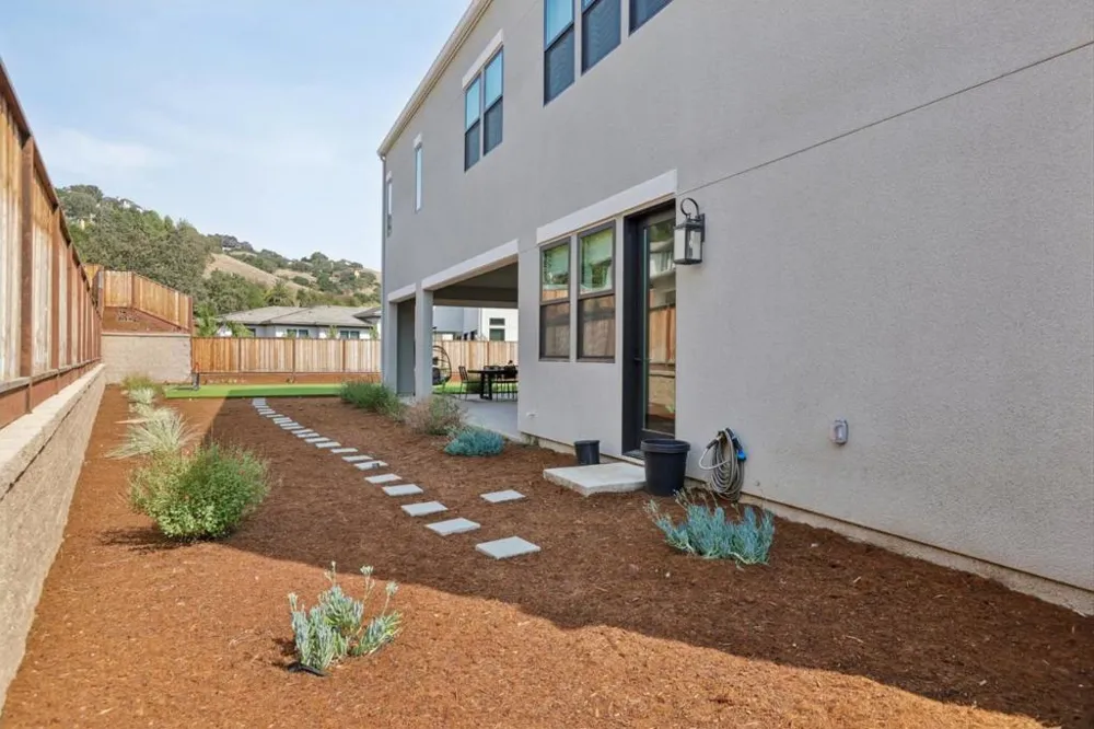 18471 Corte Zapala Morgan Hill, CA 95037