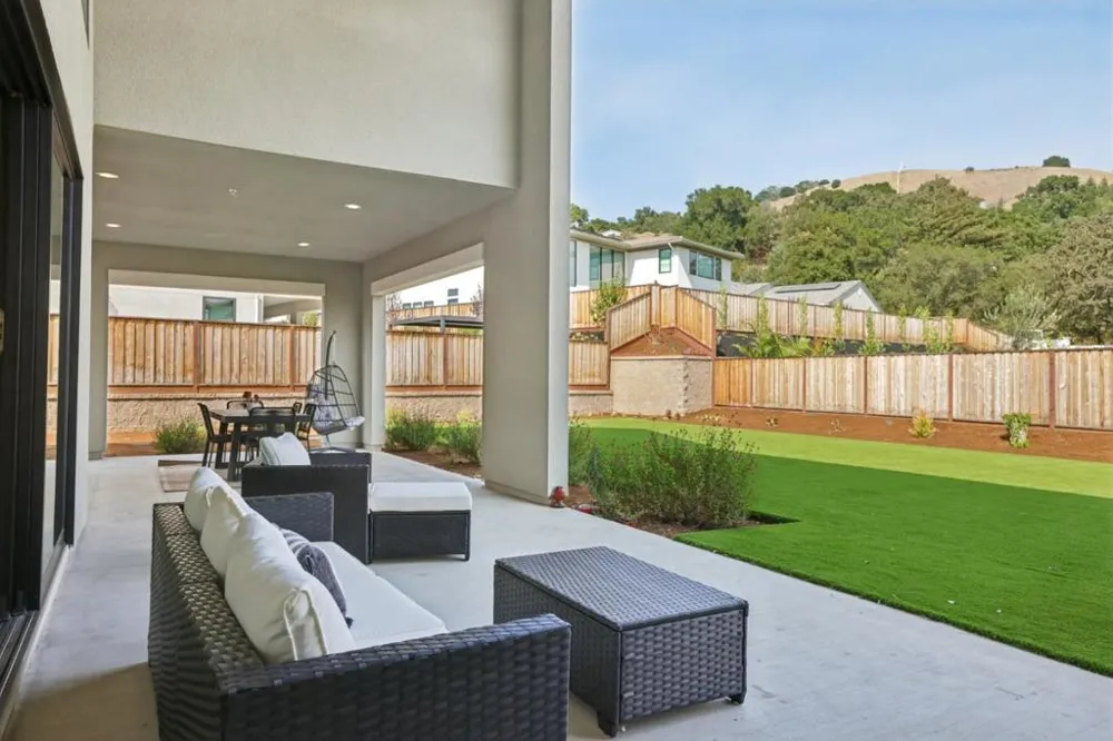 18471 Corte Zapala Morgan Hill, CA 95037