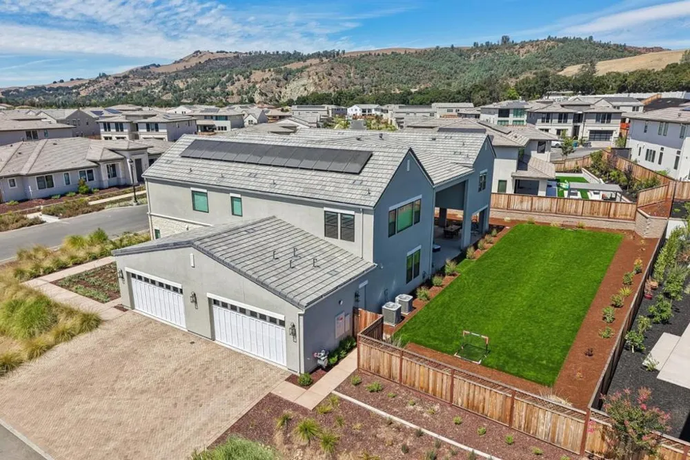 18471 Corte Zapala Morgan Hill, CA 95037