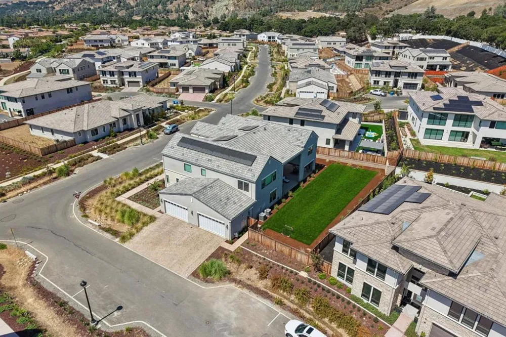 18471 Corte Zapala Morgan Hill, CA 95037