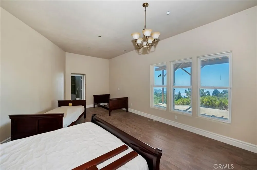30607 Ferndale Running Springs, CA 92382