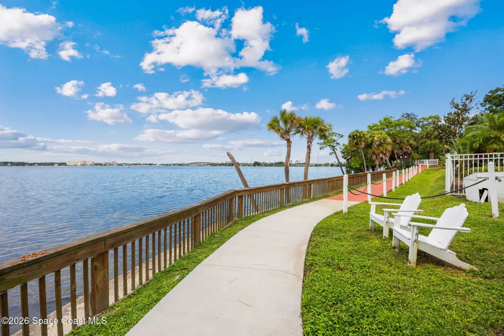 225 S Tropical Trail #624 Merritt Island, FL 32952