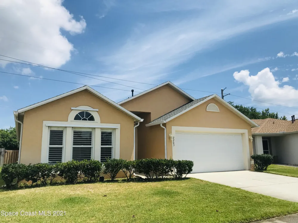 2205 Myla Lane Melbourne, FL 32935