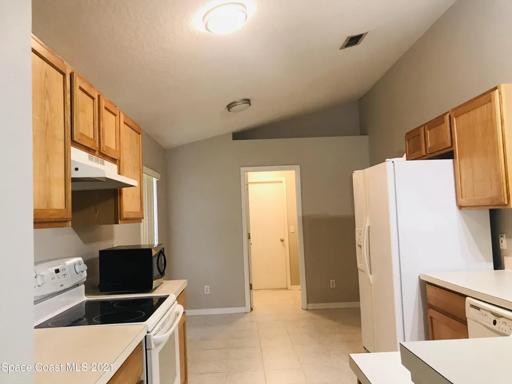 2205 Myla Lane Melbourne, FL 32935