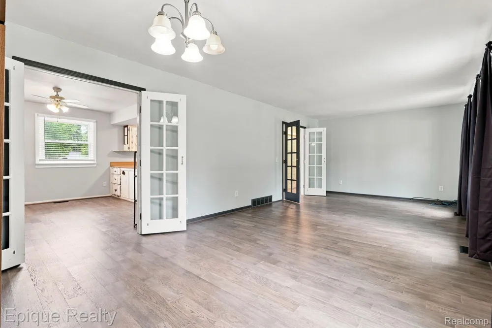 4608 Huntington Drive Port Huron Charter Township, MI 48060