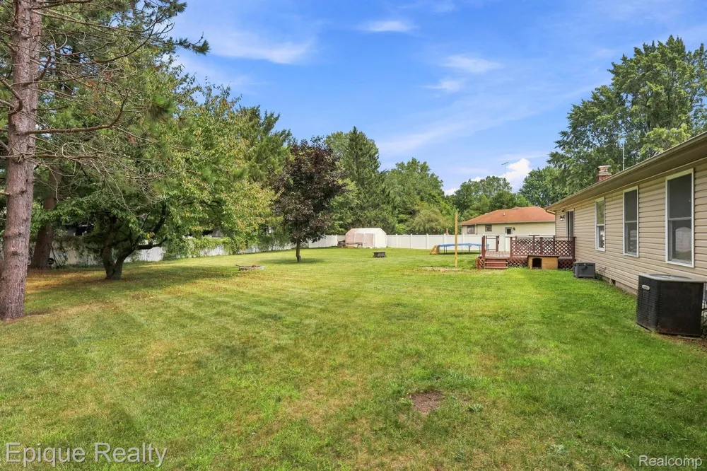 4608 Huntington Drive Port Huron Charter Township, MI 48060