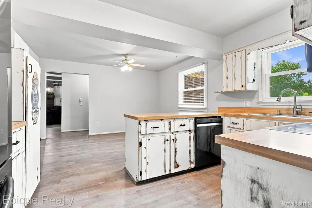 4608 Huntington Drive Port Huron Charter Township, MI 48060