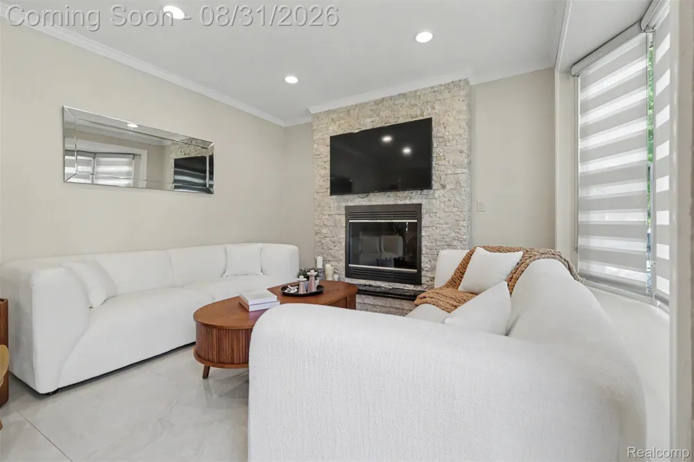 546 Nightingale Street Dearborn City, MI 48128