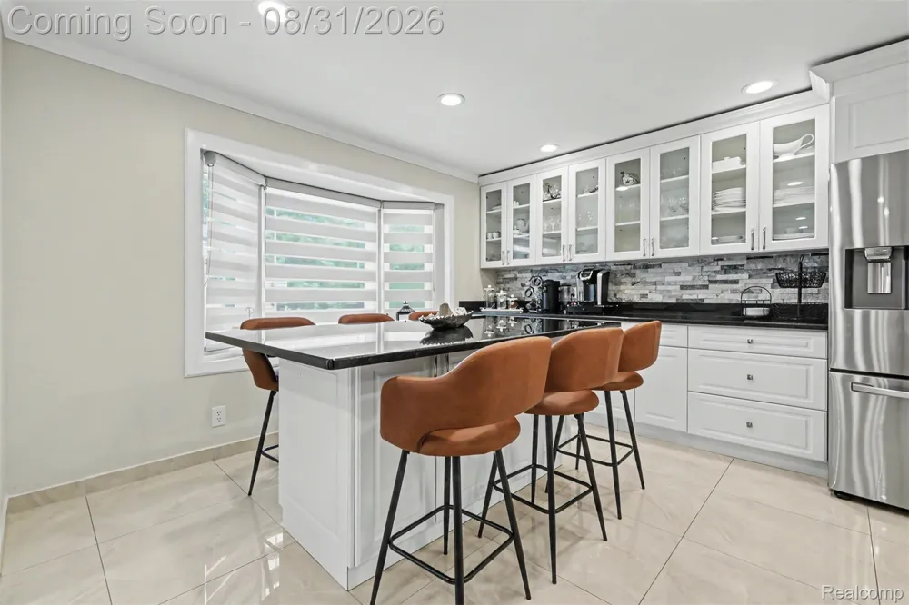 546 Nightingale Street Dearborn City, MI 48128