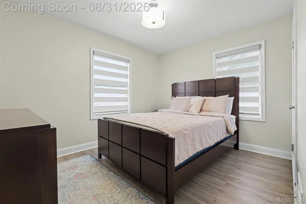 546 Nightingale Street Dearborn City, MI 48128