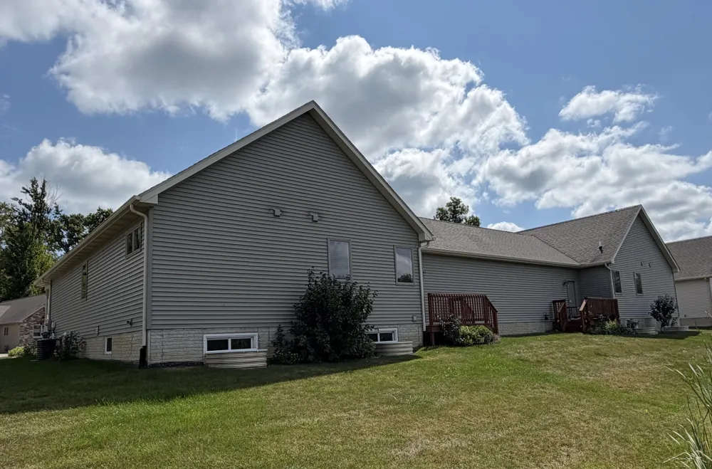 11469 Windmill Pointe Point Vienna Charter Township, MI 48420