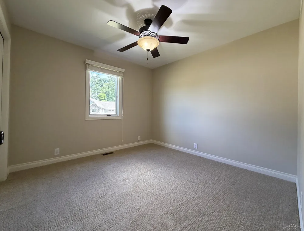 11469 Windmill Pointe Point Vienna Charter Township, MI 48420