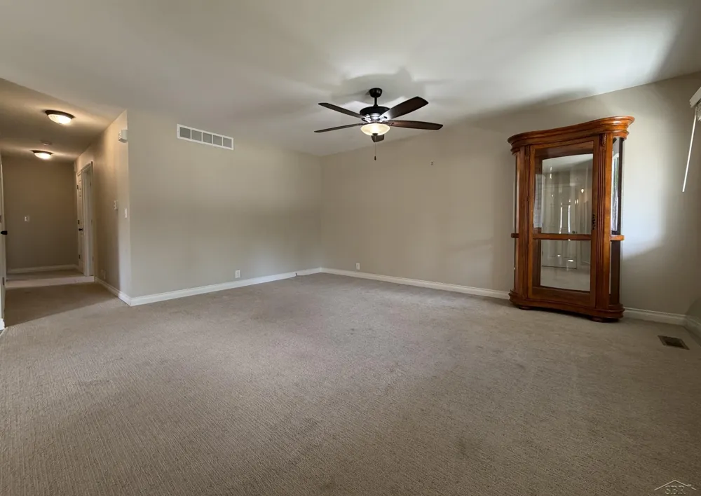 11469 Windmill Pointe Point Vienna Charter Township, MI 48420