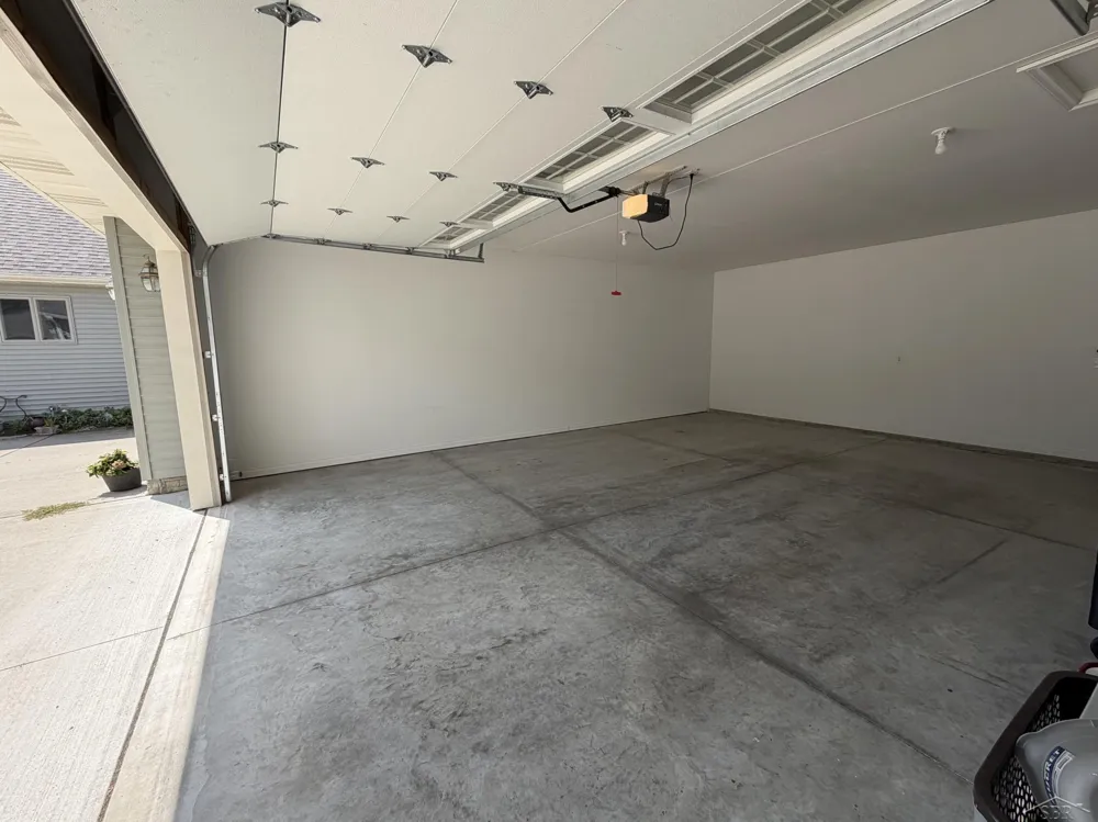 11469 Windmill Pointe Point Vienna Charter Township, MI 48420