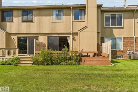 698 Tennyson Court