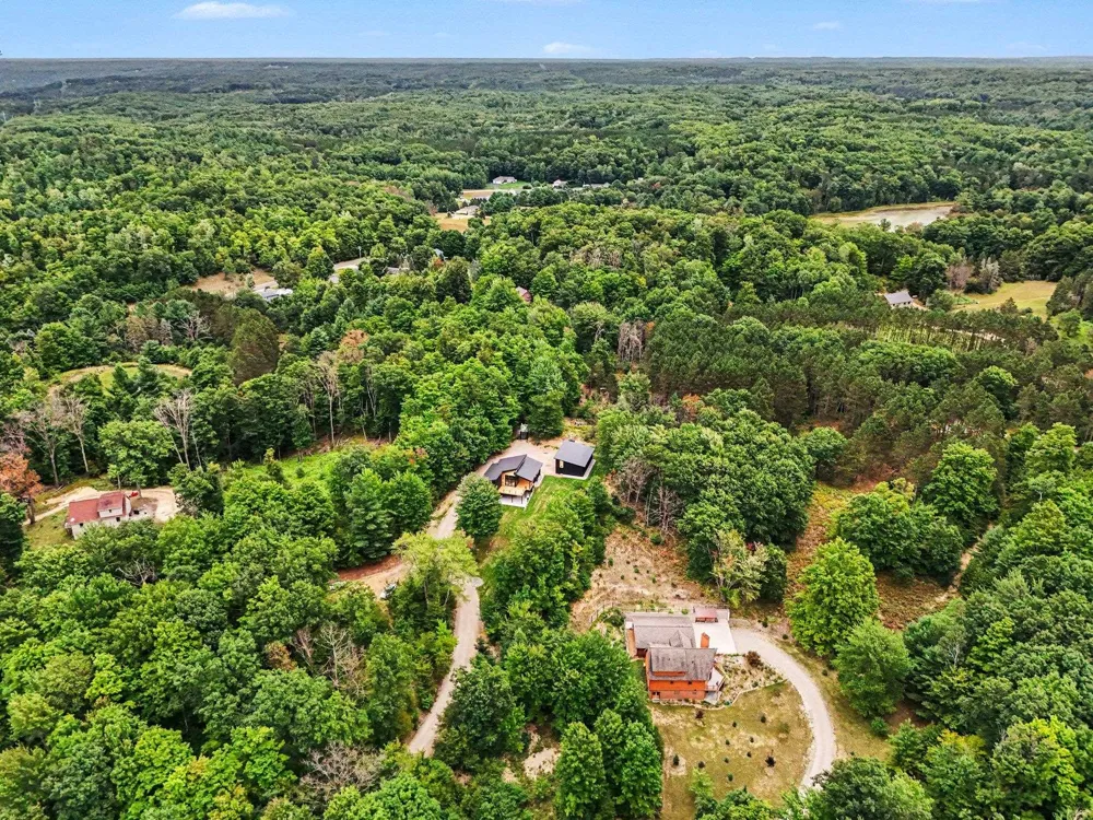 5228 Hanna Road Whitewater Township, MI 49690