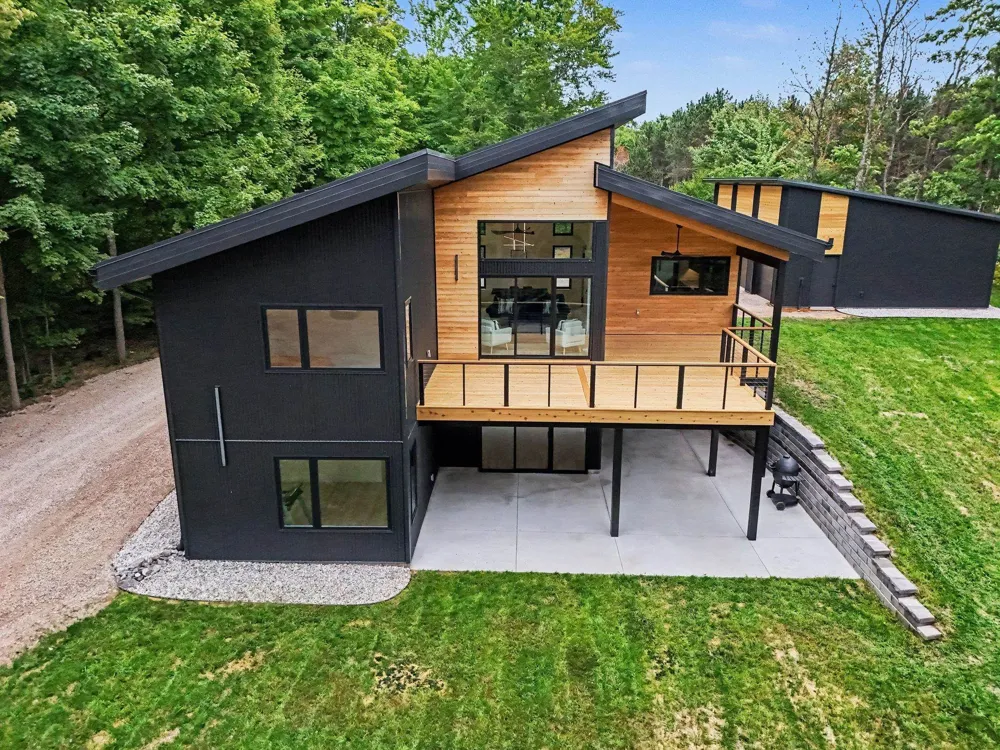 5228 Hanna Road Whitewater Township, MI 49690