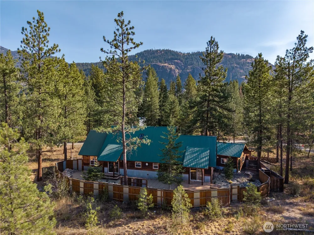 9 Deer Run Loop Road Winthrop, WA 98856