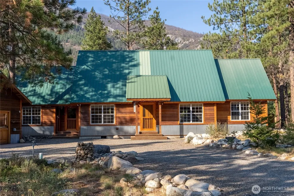 9 Deer Run Loop Road Winthrop, WA 98856