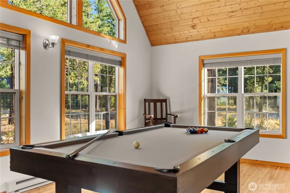 9 Deer Run Loop Road Winthrop, WA 98856