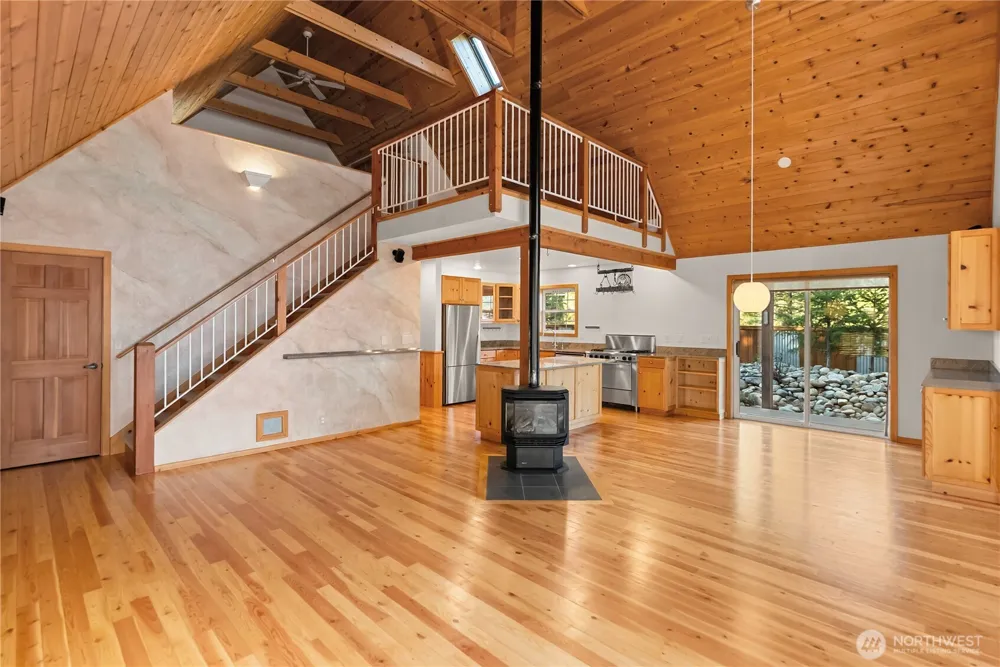 9 Deer Run Loop Road Winthrop, WA 98856