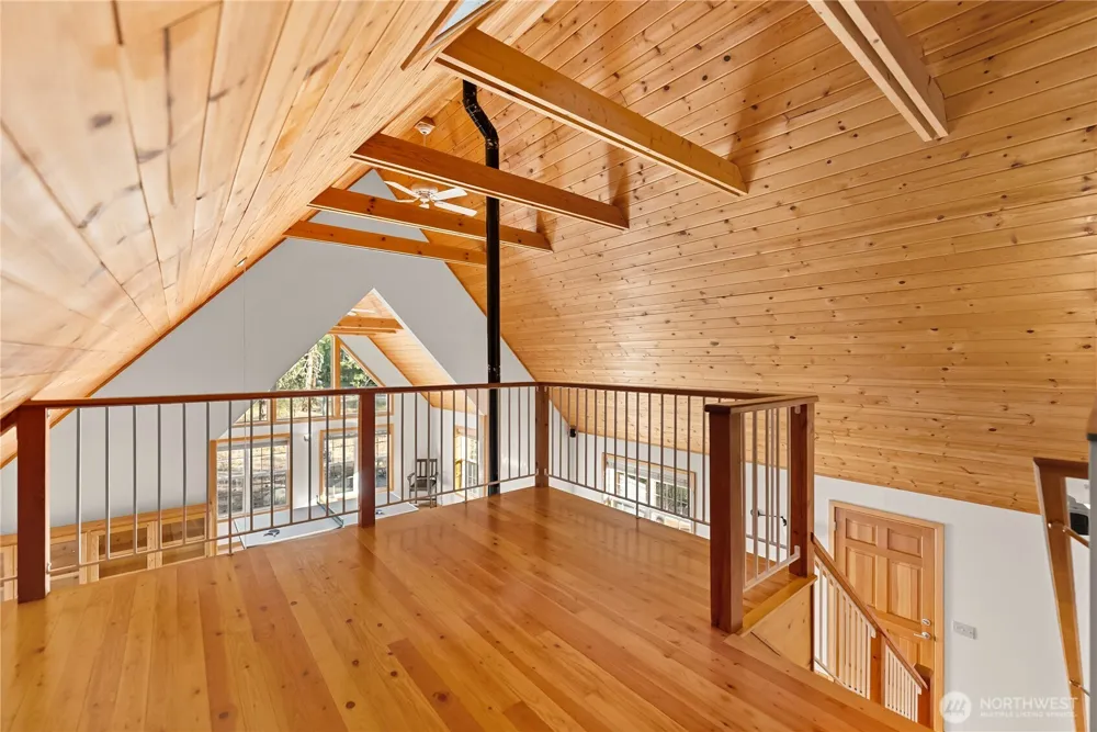 9 Deer Run Loop Road Winthrop, WA 98856