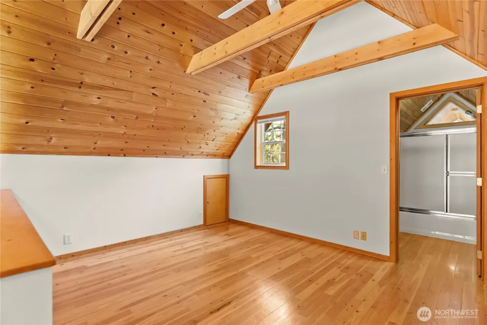 9 Deer Run Loop Road Winthrop, WA 98856