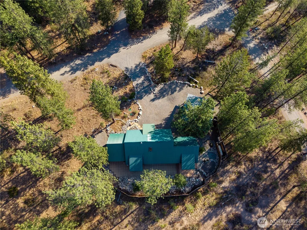 9 Deer Run Loop Road Winthrop, WA 98856