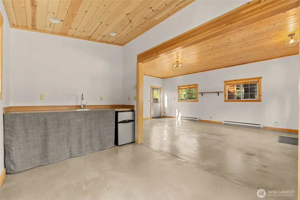 9 Deer Run Loop Road Winthrop, WA 98856