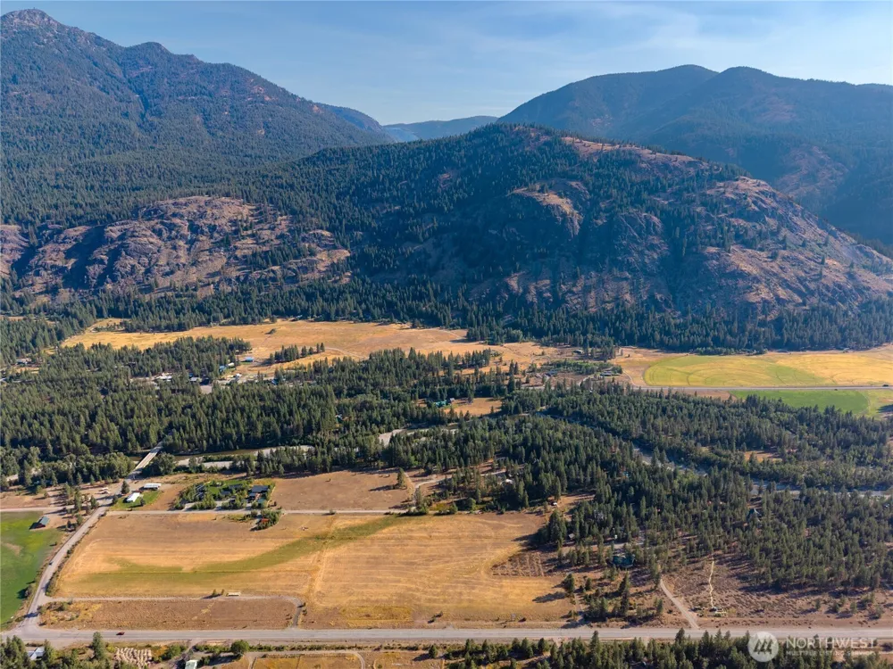 9 Deer Run Loop Road Winthrop, WA 98856