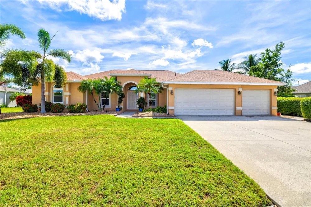 203 LAKE VICTORIA COURT Englewood, FL 34223