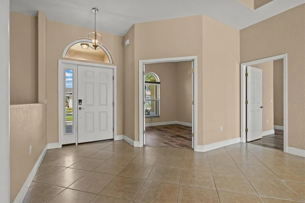 203 LAKE VICTORIA COURT Englewood, FL 34223