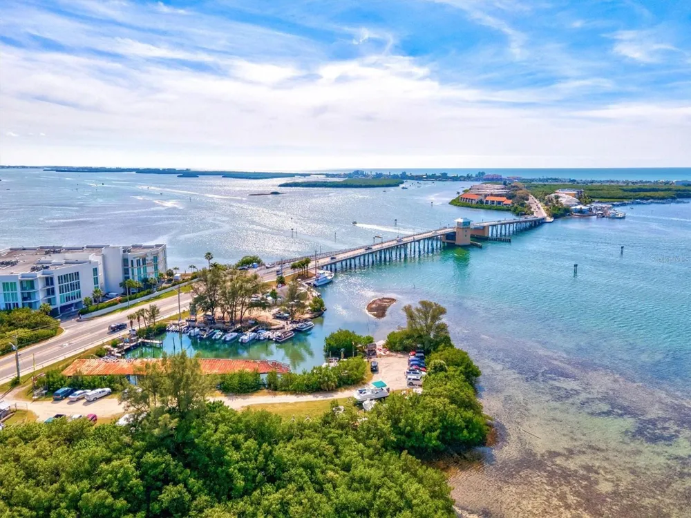 203 LAKE VICTORIA COURT Englewood, FL 34223