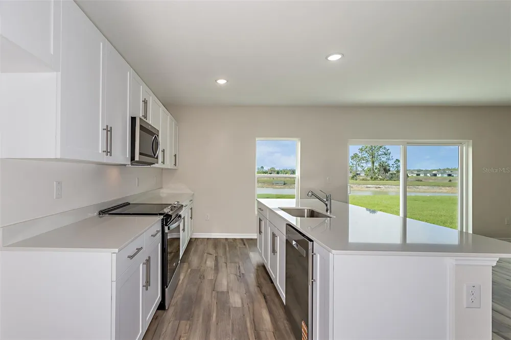36715 THORNHEDGE DRIVE Zephyrhills, FL 33541