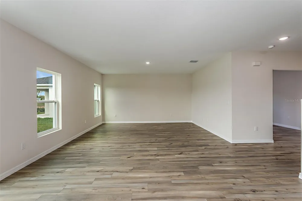 36715 THORNHEDGE DRIVE Zephyrhills, FL 33541