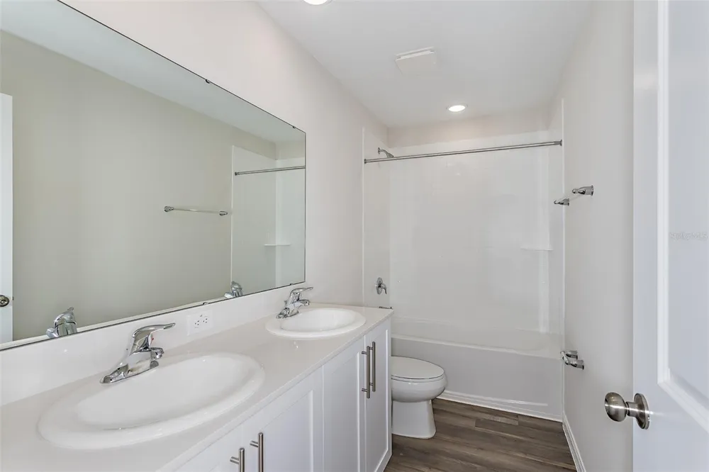 36715 THORNHEDGE DRIVE Zephyrhills, FL 33541