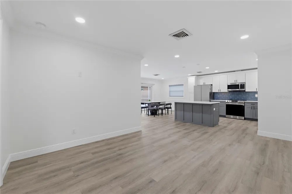 4411 15TH STREET St Petersburg, FL 33703