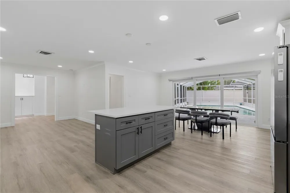4411 15TH STREET St Petersburg, FL 33703